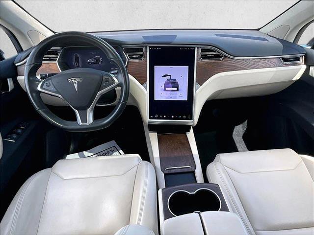 Used 2017 Tesla Model X 90D AWD/4WD image 16
