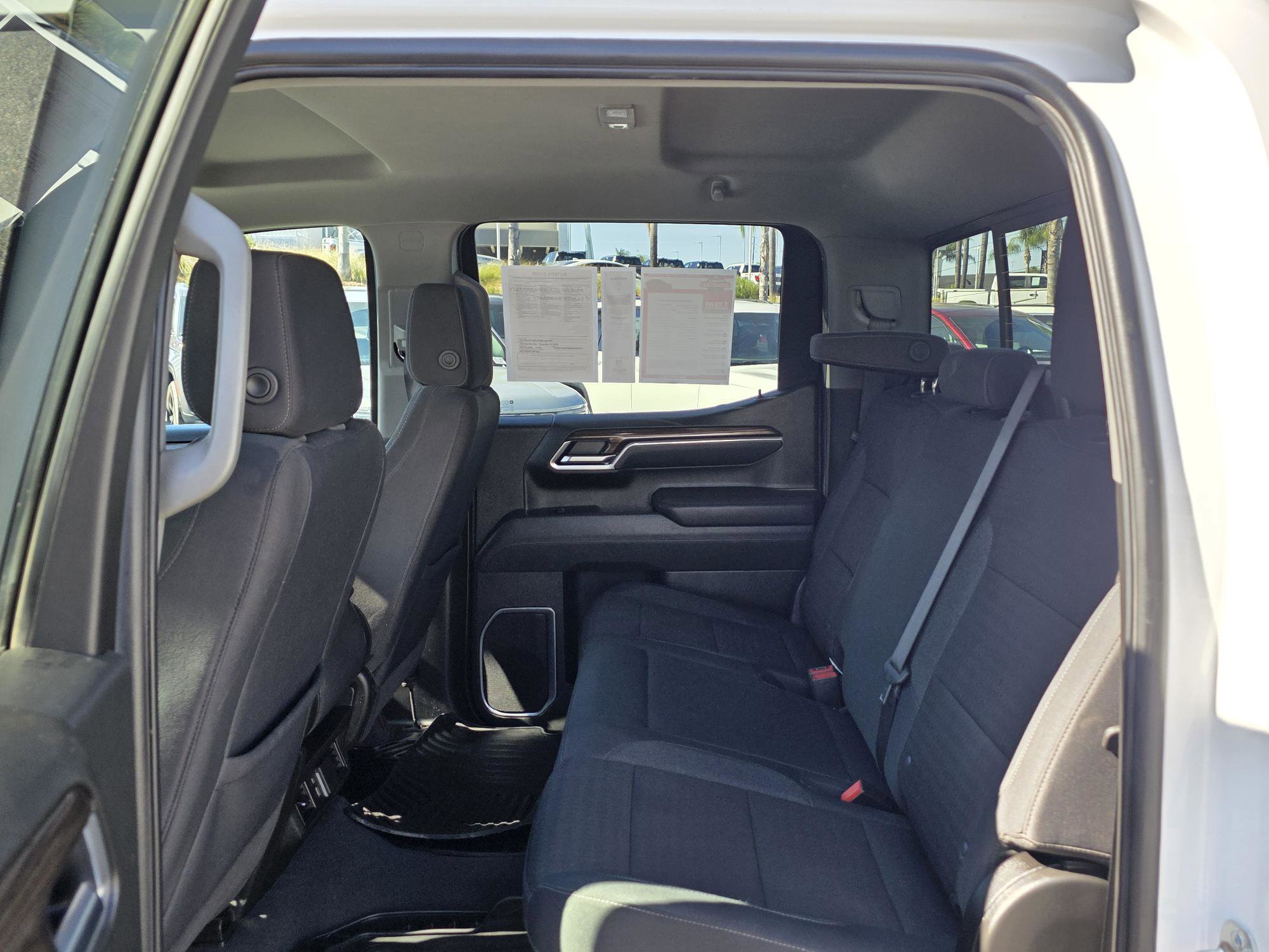 Used 2025 Chevrolet Silverado 1500 LT w/ Safety Package AWD/4WD image 15