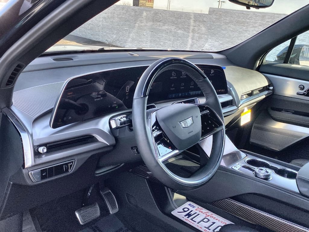 Certified 2026 Cadillac Vistiq Luxury image 10