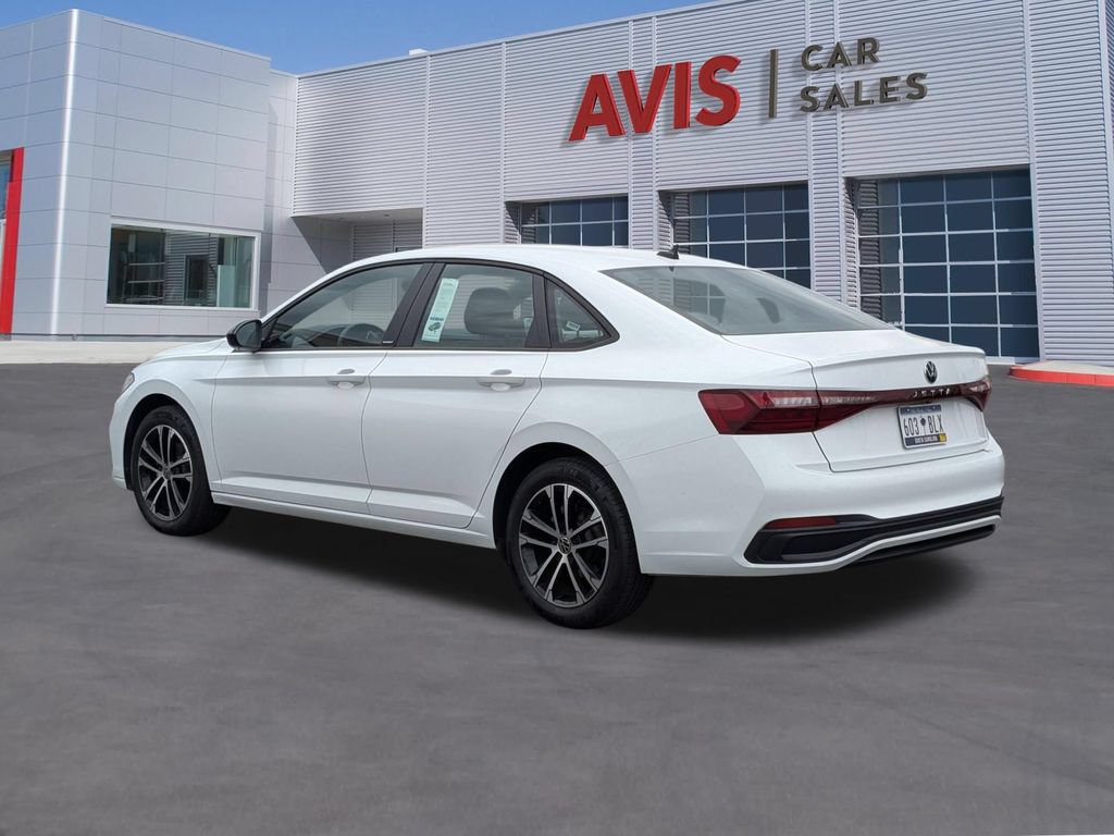 Used 2025 Volkswagen Jetta Sport FWD image 9