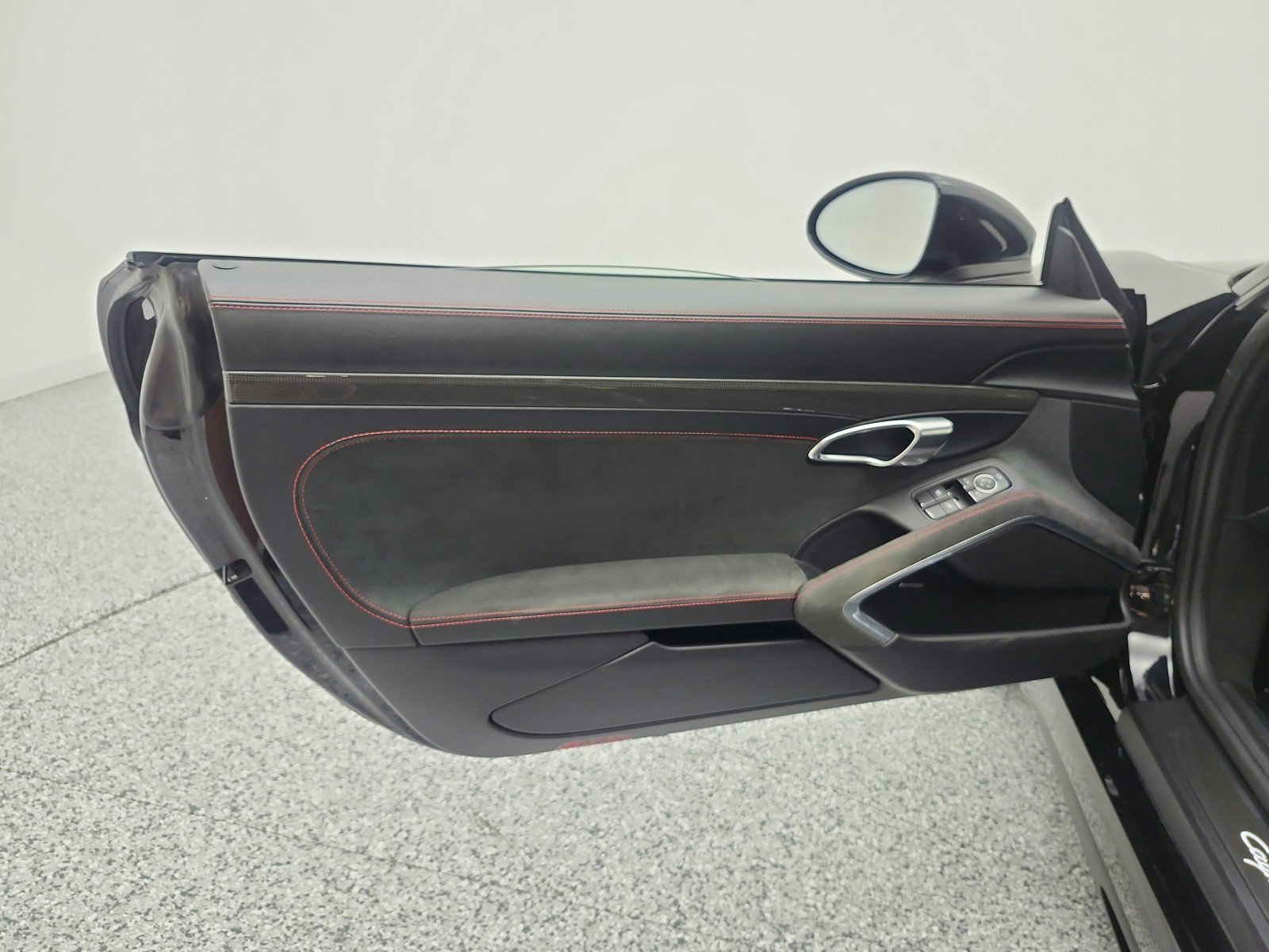 Used 2021 Porsche 718 Cayman GTS RWD image 14