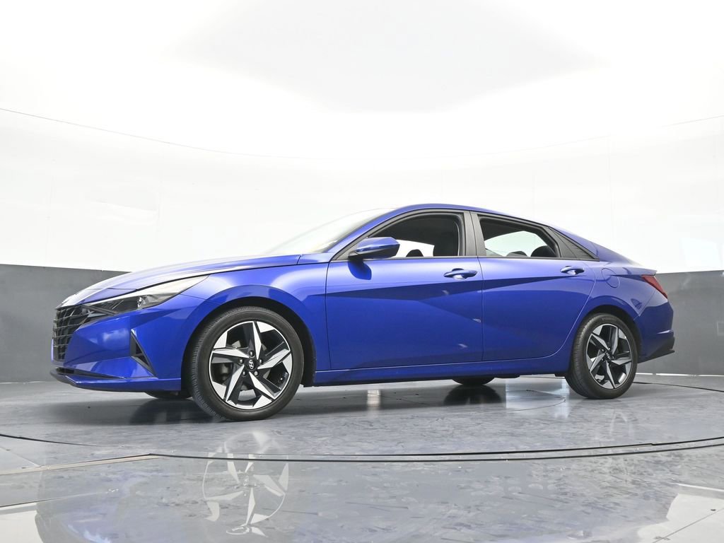 Used 2023 Hyundai Elantra SEL w/ Convenience Package FWD image 54