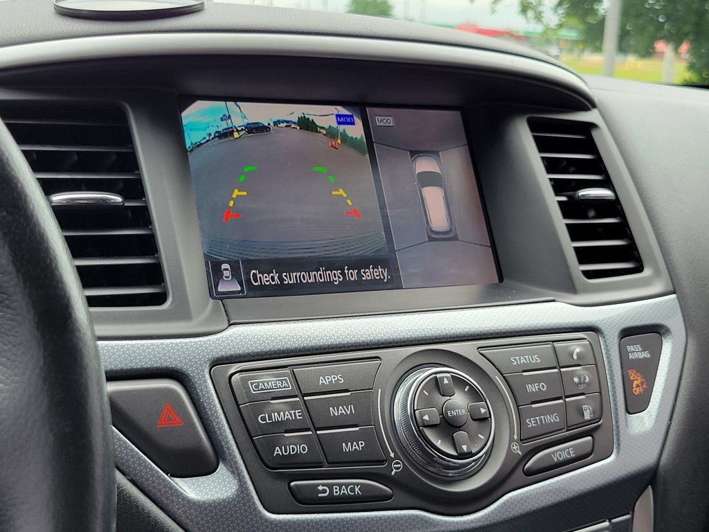 Used 2018 Nissan Pathfinder SL w/ Midnight Edition Package AWD/4WD image 21
