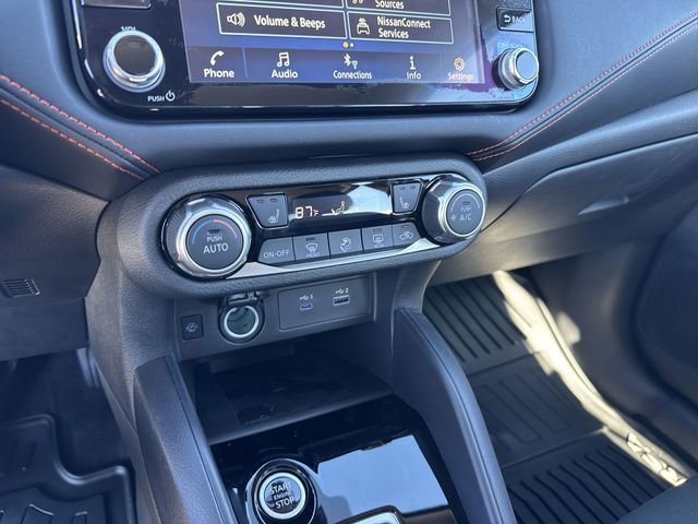 New 2025 Nissan Versa SR w/ Trunk Package FWD image 21