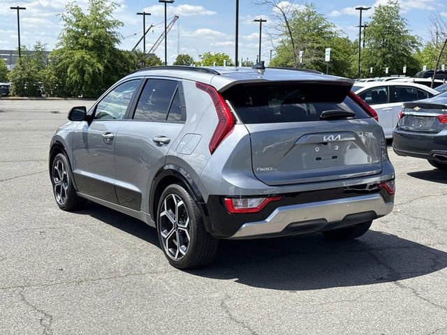 Used 2023 Kia Niro EX Touring FWD image 4