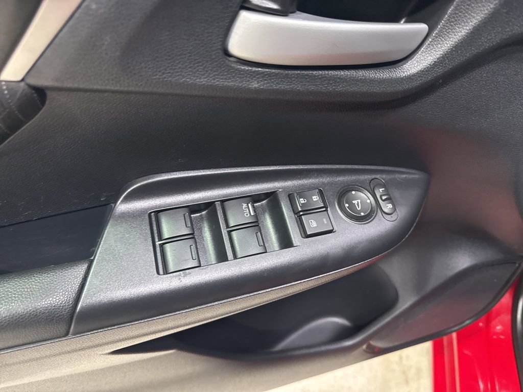 Used 2020 Honda Fit EX image 32