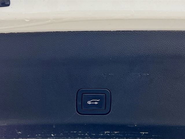 Used 2024 Chevrolet Suburban RST w/ Luxury Package image 28