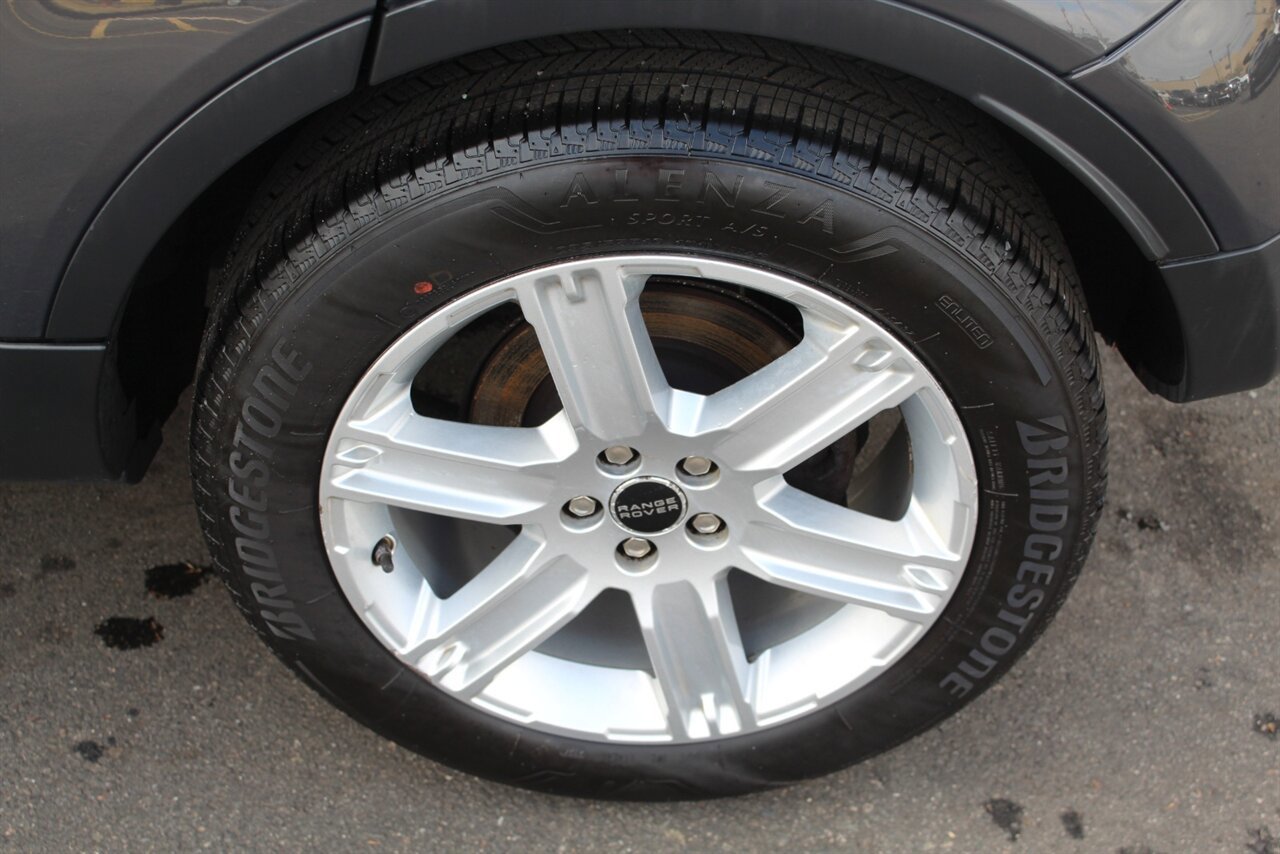 Used 2012 Land Rover Range Rover Evoque Pure Plus AWD/4WD image 28
