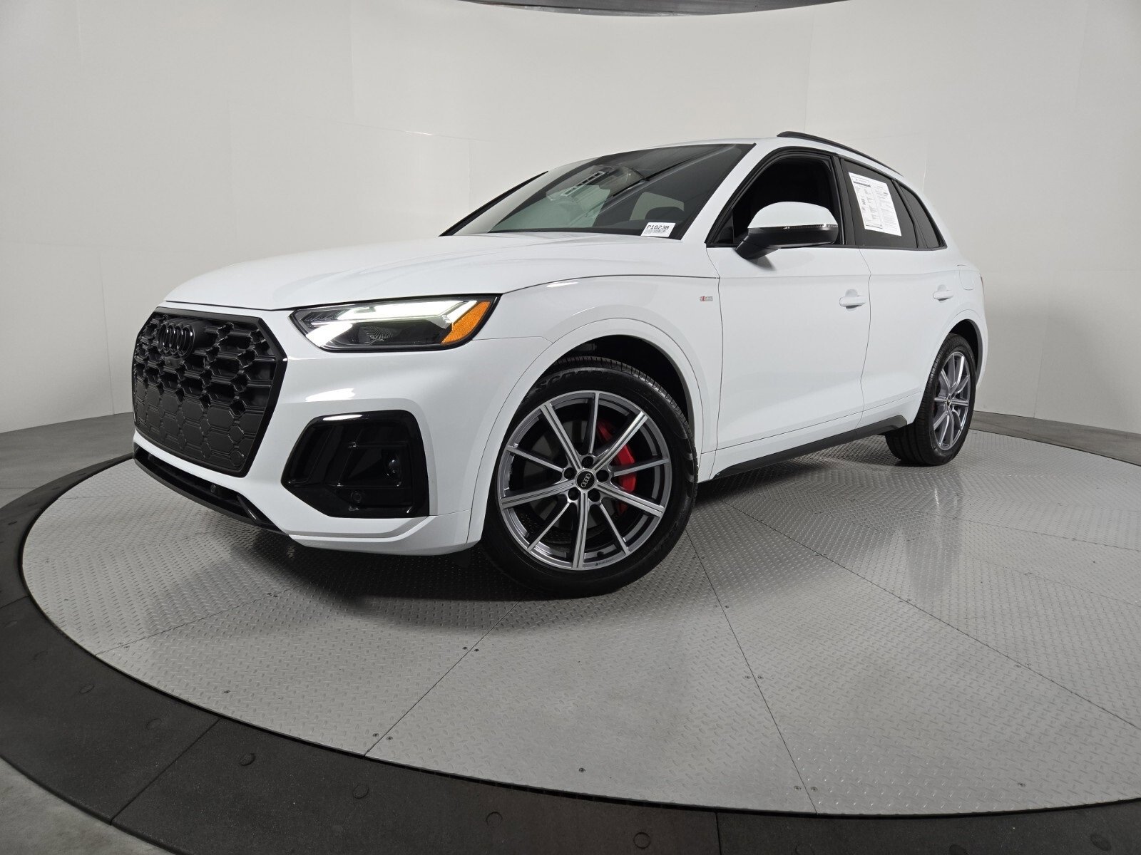 Used 2024 Audi Q5 e Premium Plus