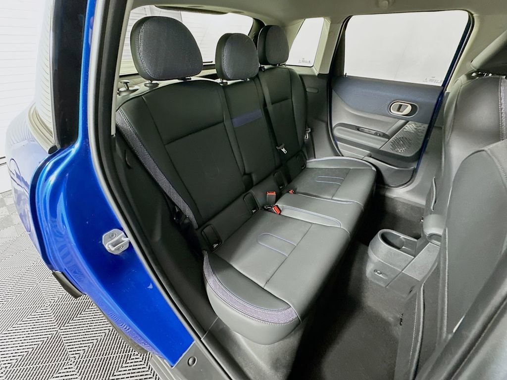 Certified 2025 MINI Cooper 4-Door Hardtop image 26
