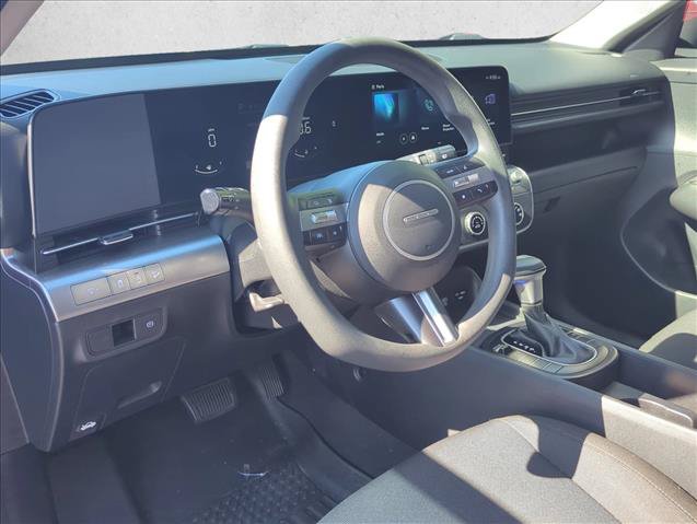 Used 2024 Hyundai Kona SE AWD/4WD image 9