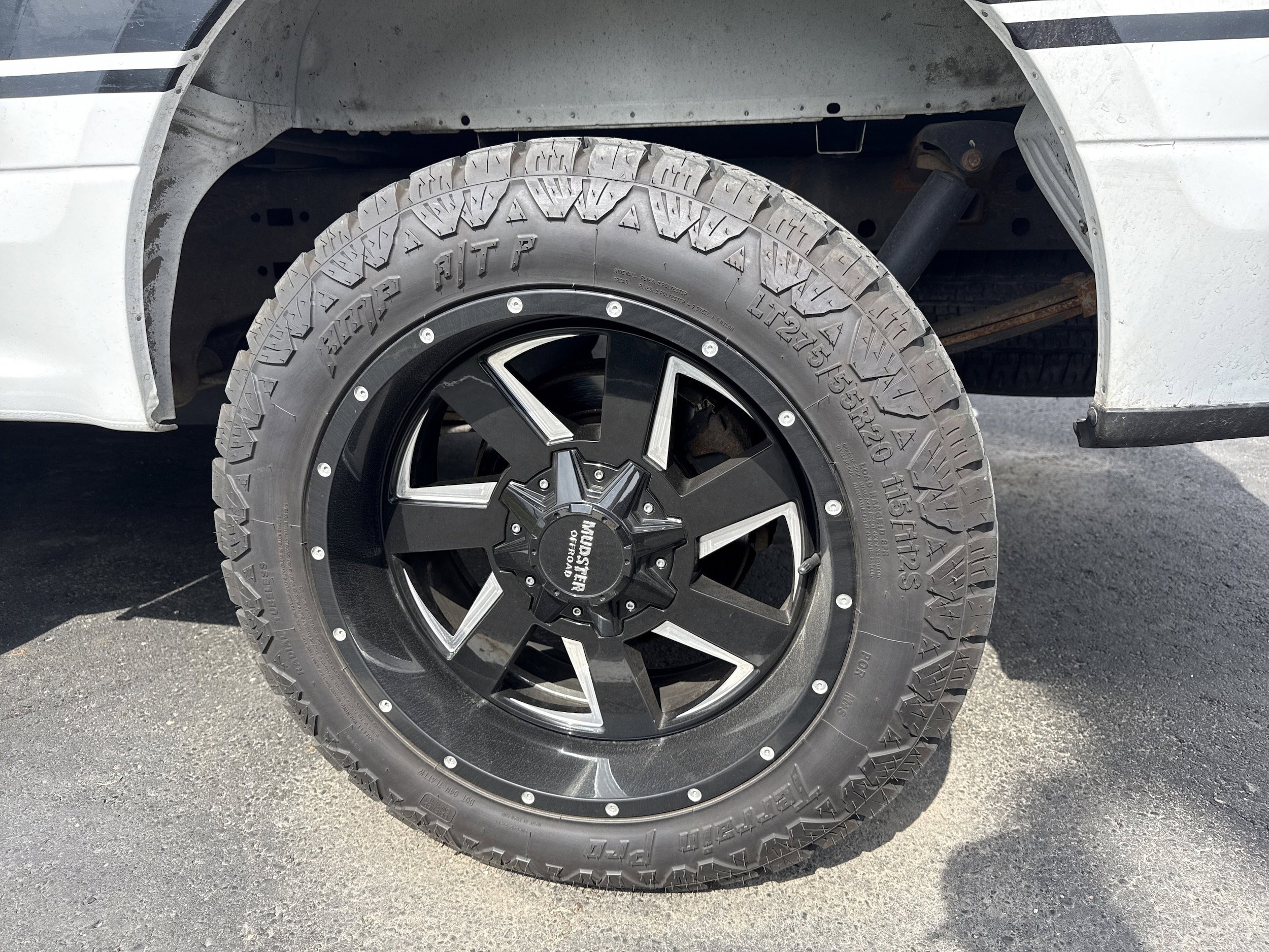 Used 2018 Ford F150 XLT w/ Equipment Group 302A Luxury AWD/4WD image 8