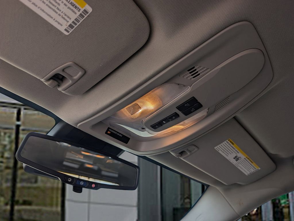 Used 2014 Chevrolet Equinox LT w/ Driver Convenience Package image 32