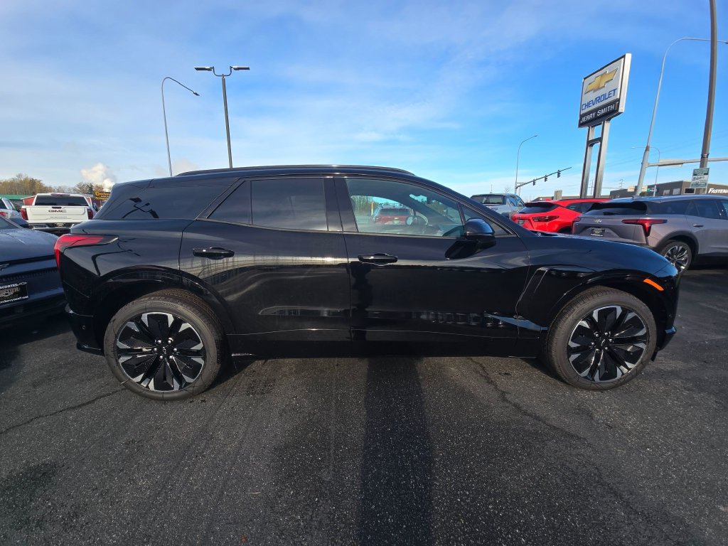 New 2026 Chevrolet Blazer EV RS w/ Super Cruise Package FWD image 2