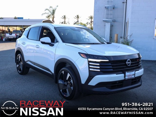 New 2025 Nissan Kicks SR