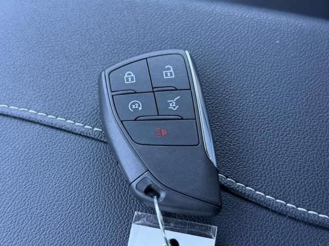 Used 2026 Chevrolet Traverse LT AWD/4WD image 34