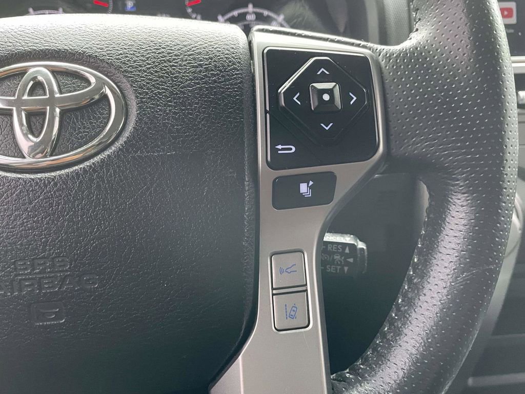 Used 2021 Toyota 4Runner SR5 AWD/4WD image 27