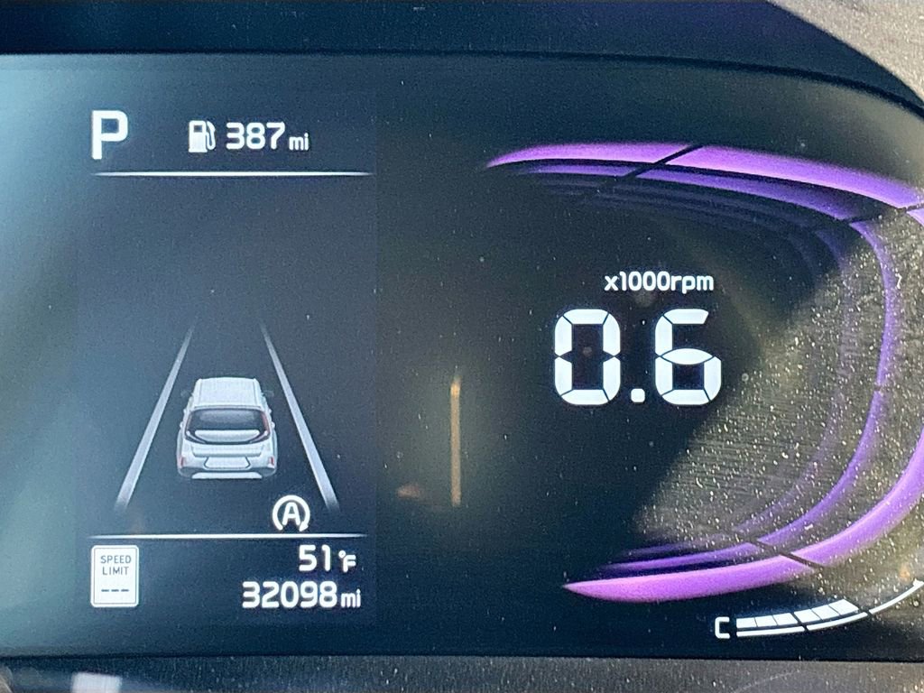 Used 2025 Kia Soul LX w/ LX Technology Package image 12