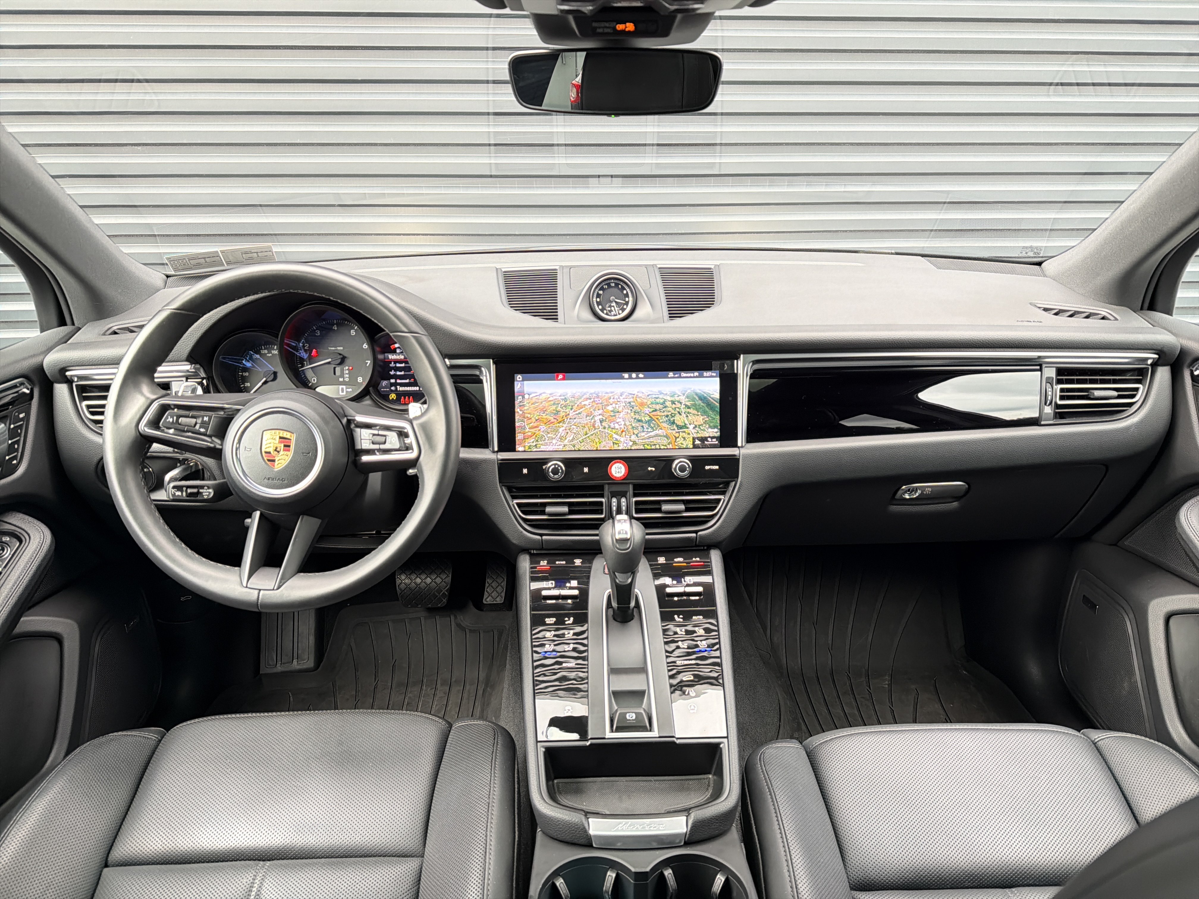 New 2026 Porsche Macan AWD/4WD image 12