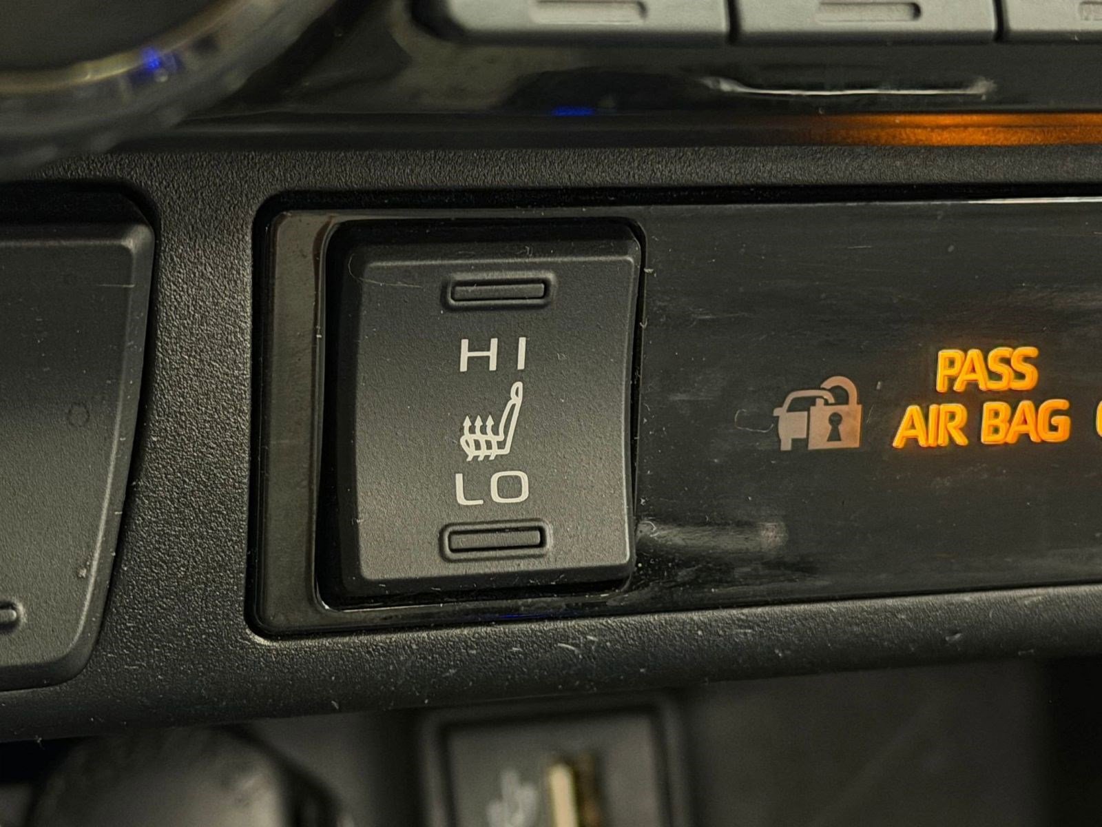 Used 2023 Toyota RAV4 XLE Premium FWD image 29
