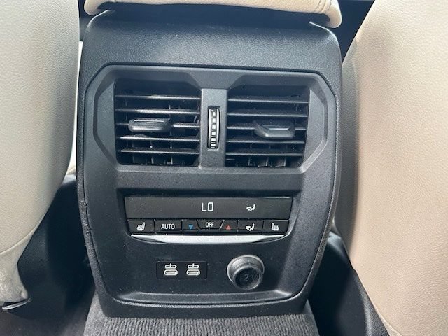 Used 2019 BMW 330i xDrive Sedan w/ Premium Package AWD/4WD image 18