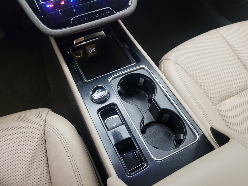 Used 2020 Lincoln Corsair FWD w/ Premium Package image 26