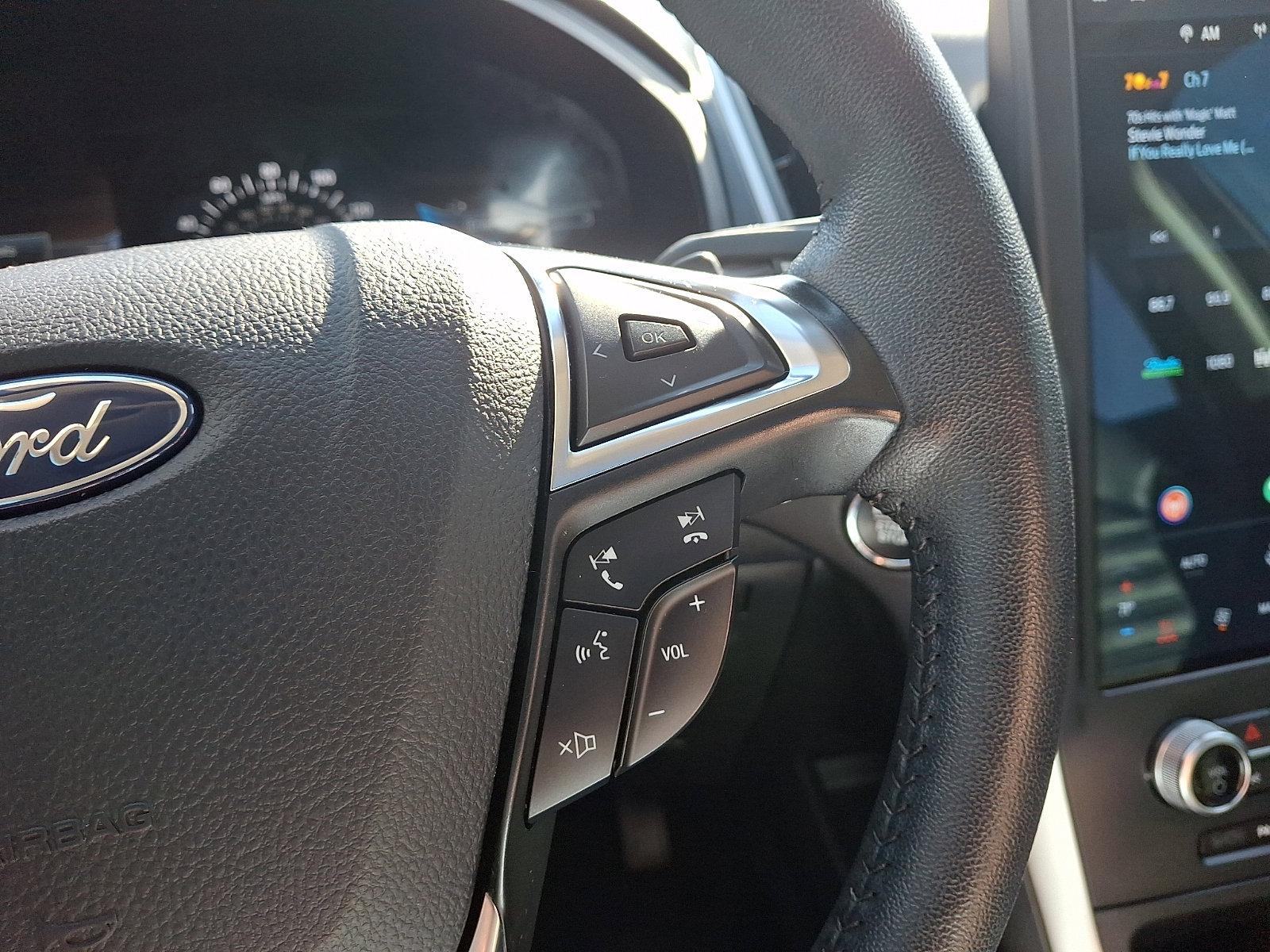 Used 2024 Ford Edge SEL w/ Convenience Package image 20