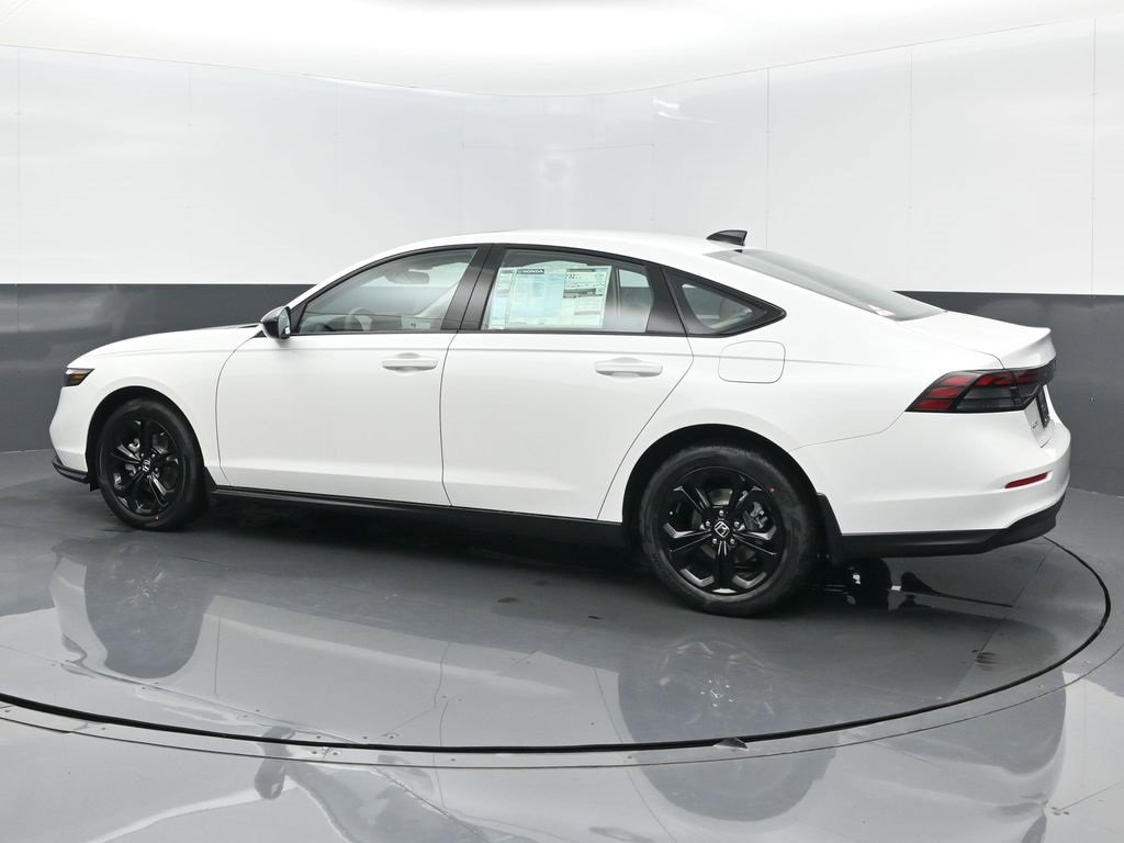 New 2025 Honda Accord SE image 12