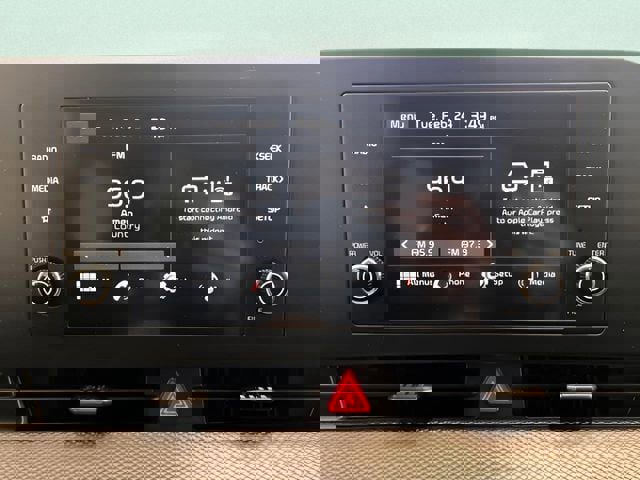 Used 2025 Kia Sportage LX image 20