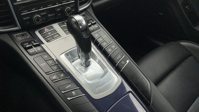 Used 2011 Porsche Panamera 4 AWD/4WD image 18