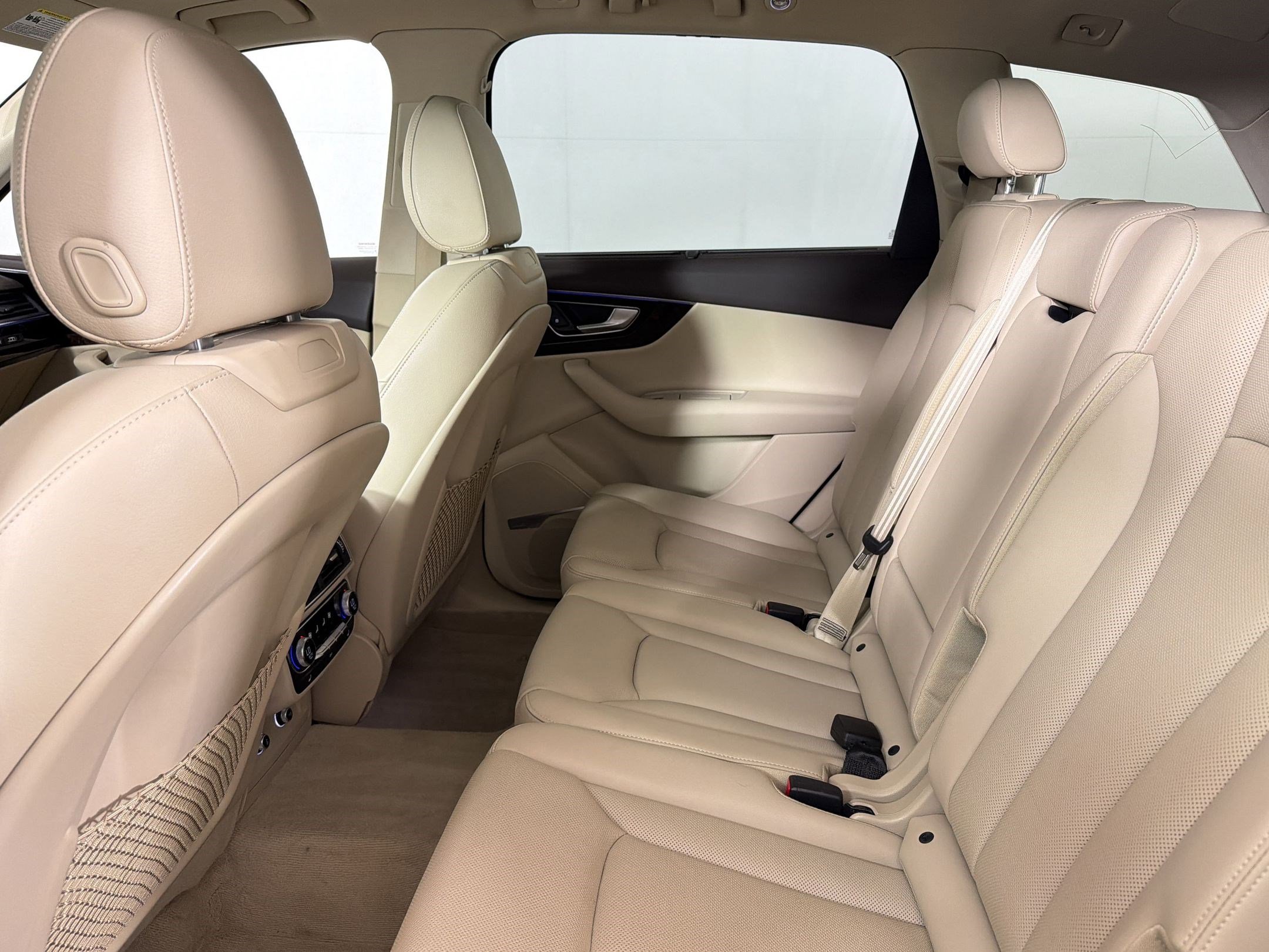 Used 2019 Audi Q7 3.0T Prestige AWD/4WD image 24
