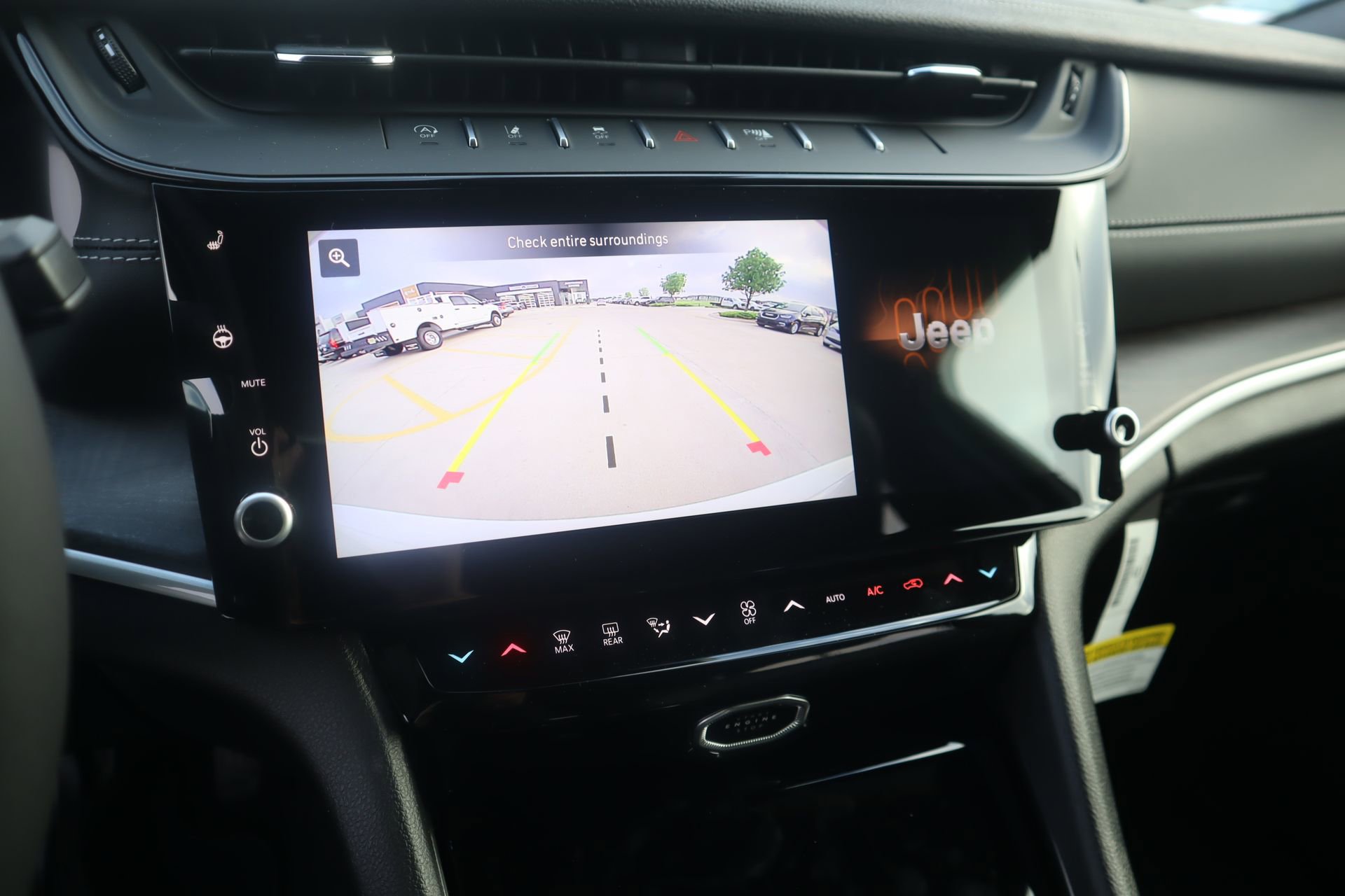 New 2026 Jeep Grand Cherokee Altitude AWD/4WD image 6