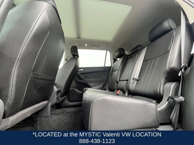 Certified 2023 Volkswagen Tiguan SE w/ Panoramic Sunroof Package AWD/4WD image 13