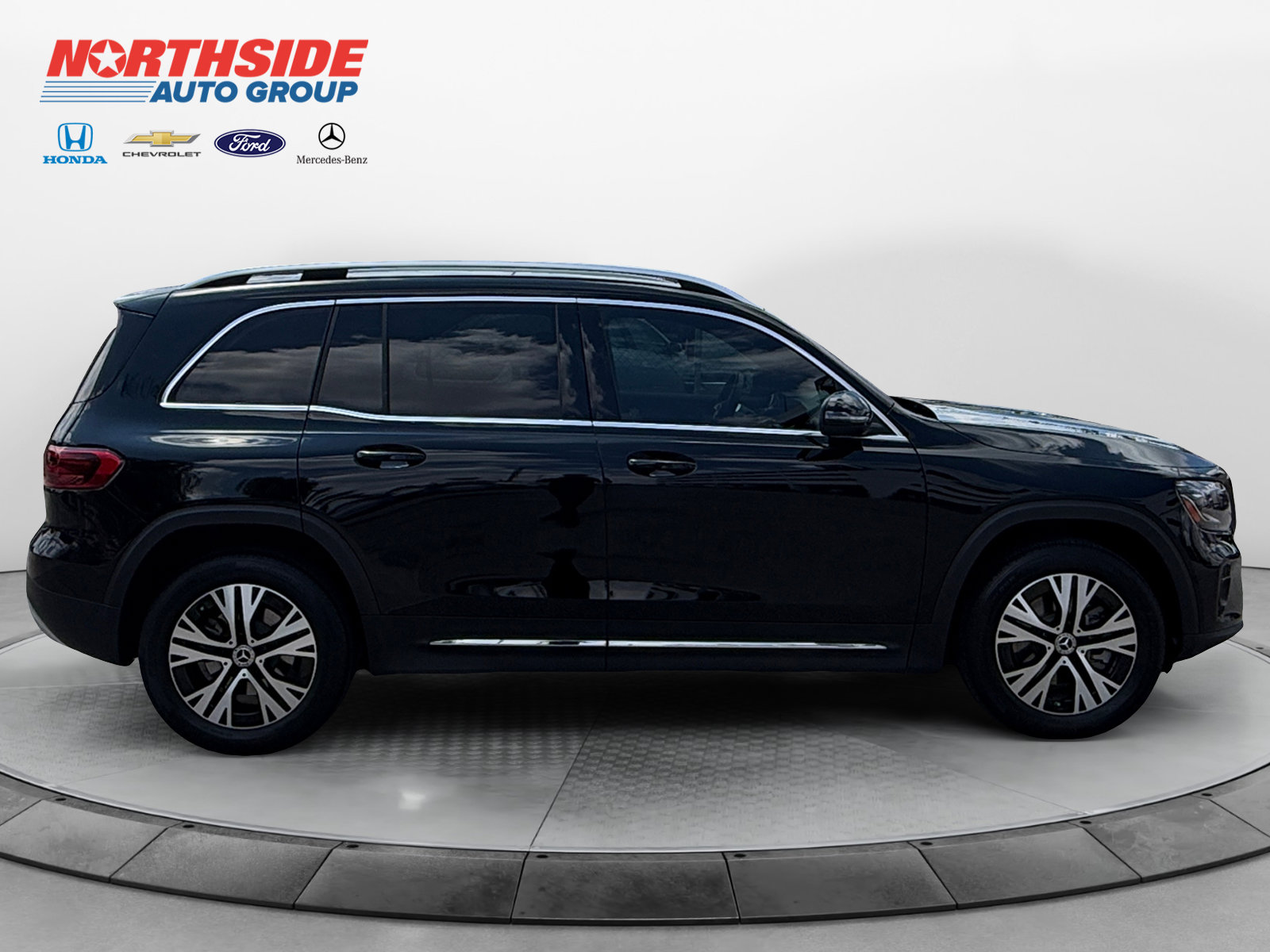 Used 2026 Mercedes-Benz GLB 250 image 8