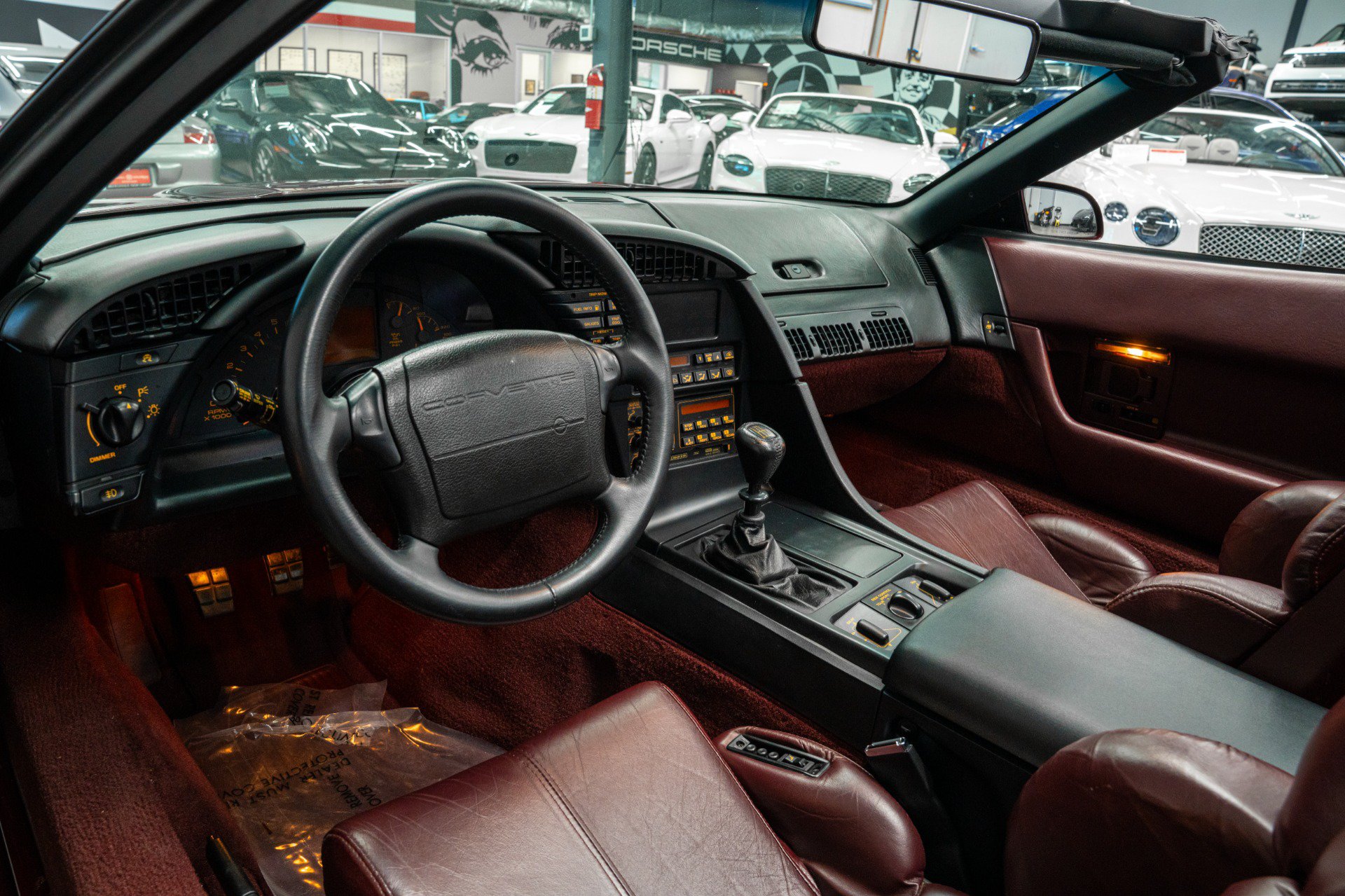 Used 1993 Chevrolet Corvette Convertible RWD image 12