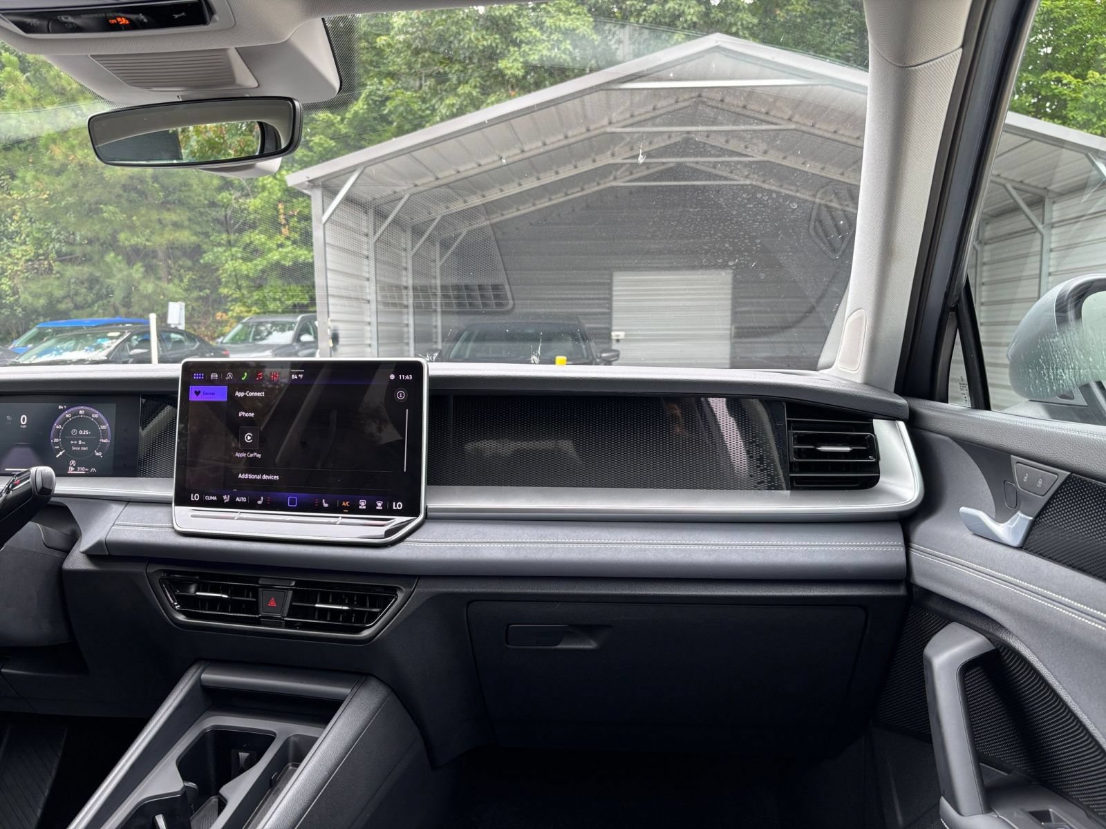 Used 2026 Volkswagen Tiguan SE AWD/4WD image 35