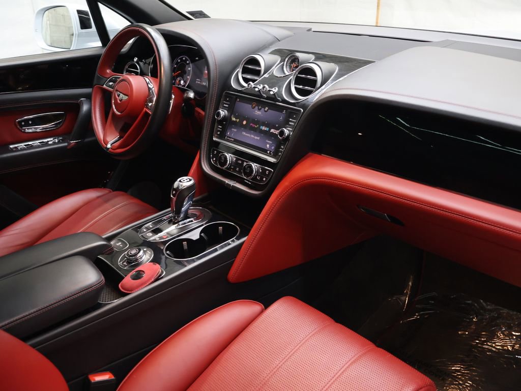 Used 2019 Bentley Bentayga image 12