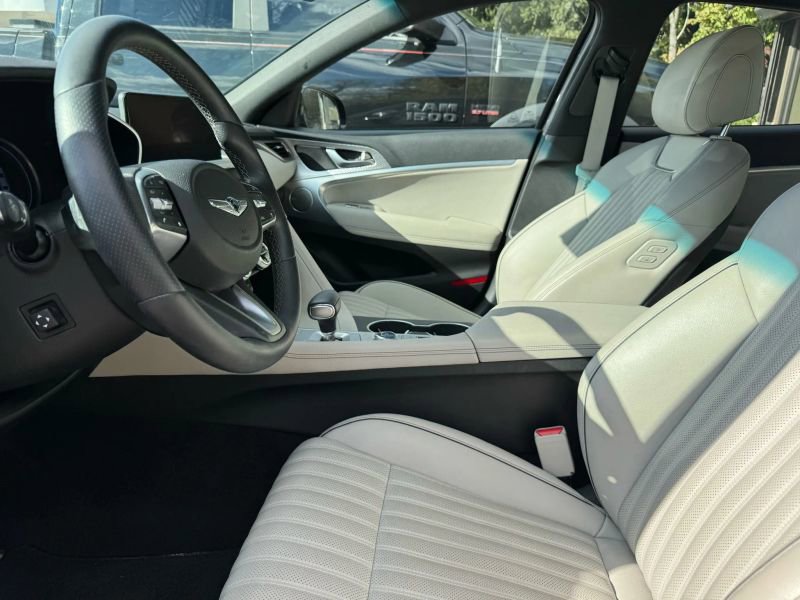 Used 2023 Genesis G70 3.3T w/ Sport Advanced Package image 14