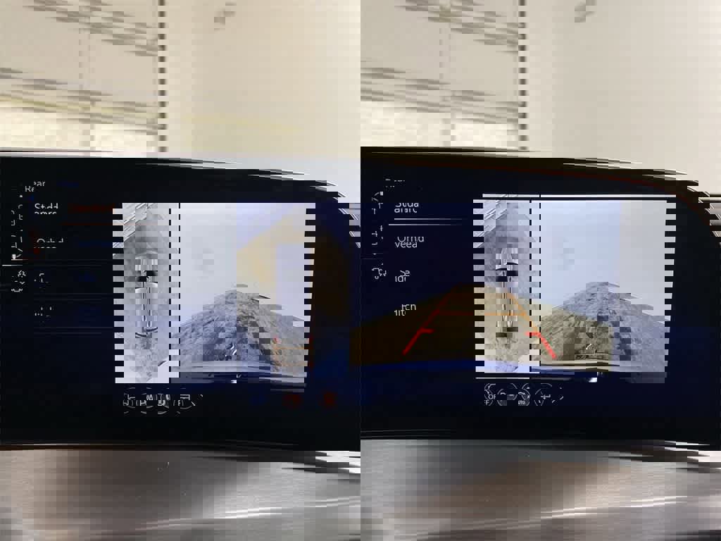 Certified 2026 Cadillac Vistiq Sport image 25