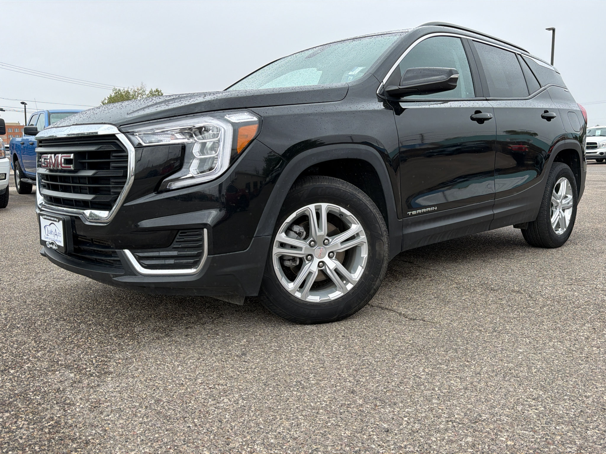 Used 2022 GMC Terrain SLE w/ Driver Convenience Package