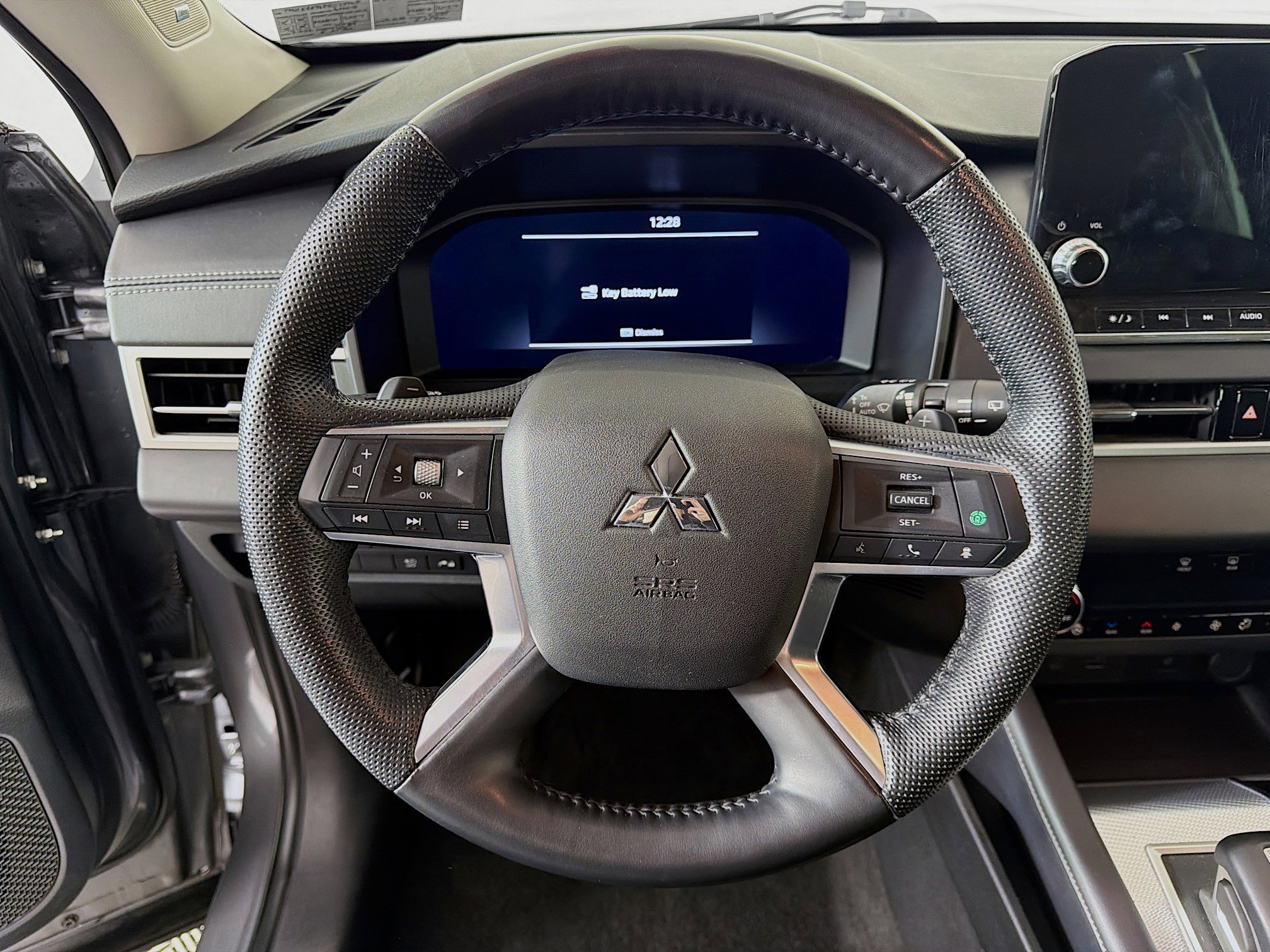 Used 2023 Mitsubishi Outlander SEL image 13