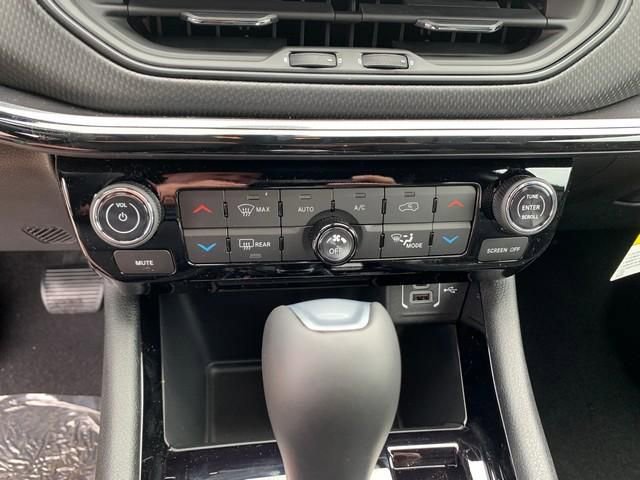 New 2024 Jeep Compass Latitude w/ Convenience Group image 15