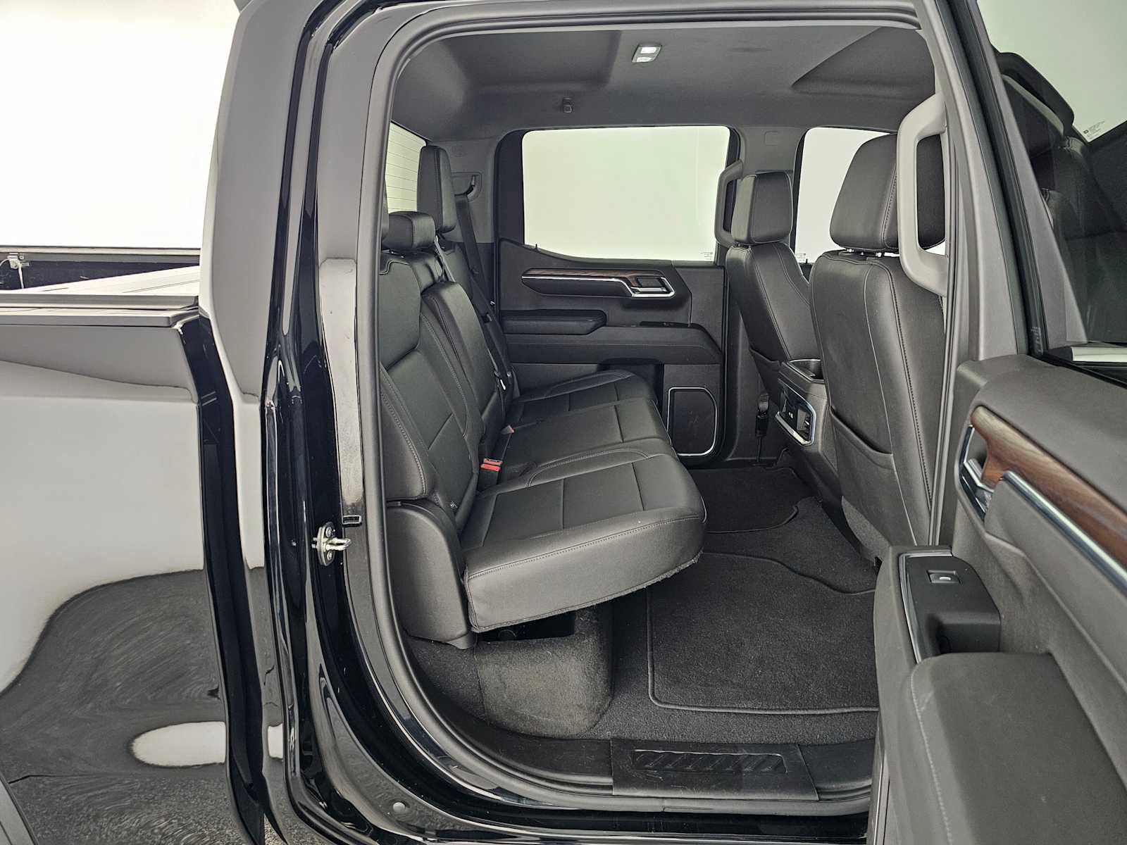 Used 2022 GMC Sierra 1500 SLT w/ SLT Convenience Package image 12