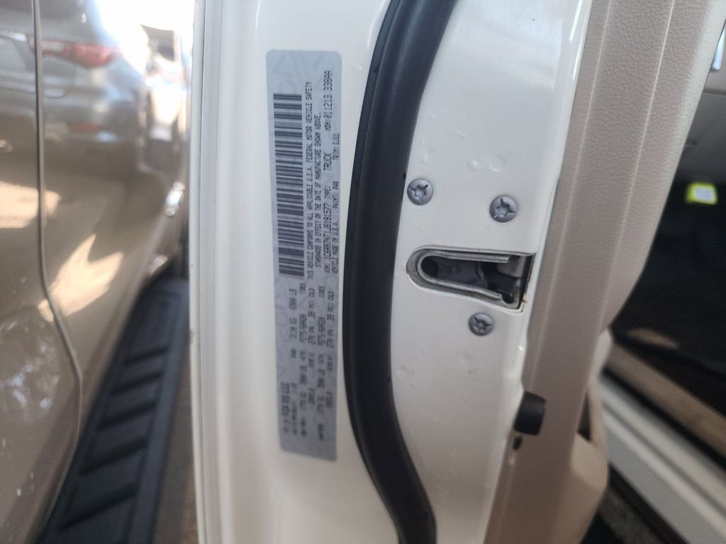 Used 2018 RAM 1500 Laramie w/ Convenience Group image 18