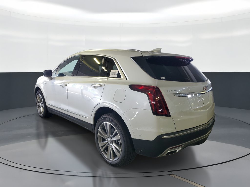 New 2026 Cadillac XT5 Premium Luxury w/ Driver Assist Package FWD image 4