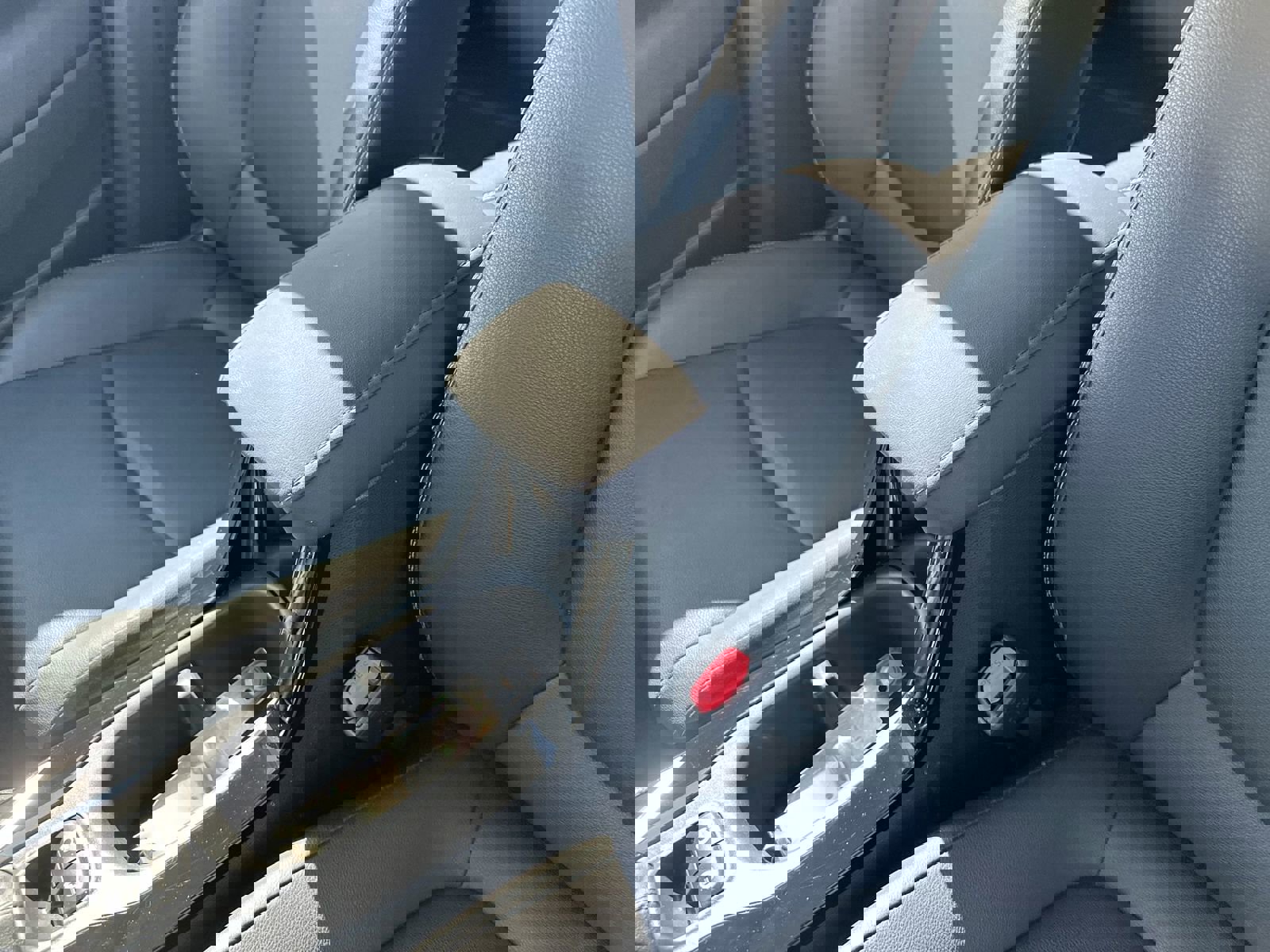 Used 2023 Toyota Corolla Cross XLE image 20