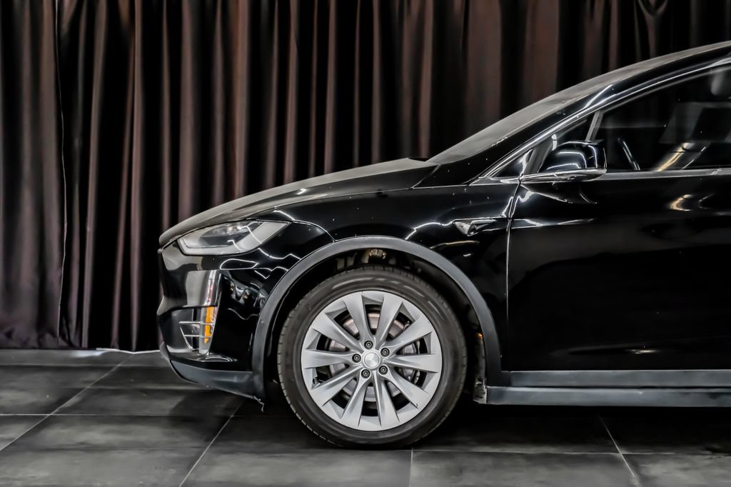 Used 2020 Tesla Model X Long Range AWD/4WD image 18