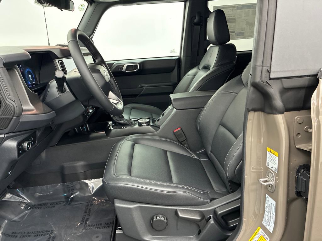 New 2025 Ford Bronco Badlands image 17