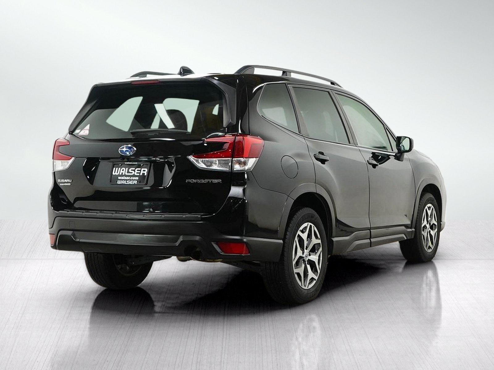 Used 2019 Subaru Forester Premium w/ All-Weather Package AWD/4WD image 5