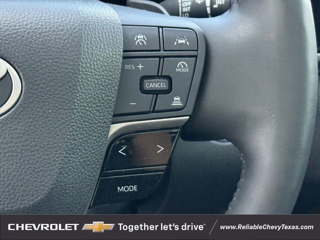 Used 2025 Toyota Camry XSE w/ Premium Plus Package AWD/4WD image 15